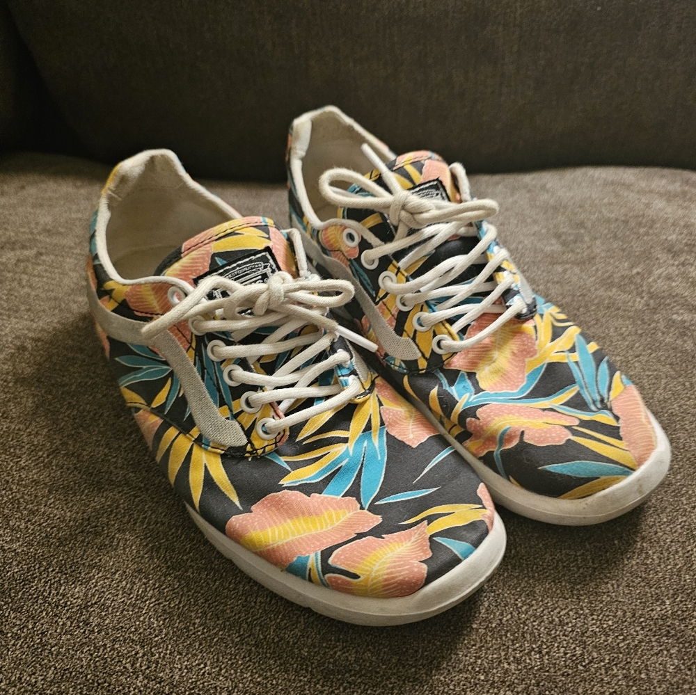 Vans Ultra Range Flower Sneaker Women's 8 / Mens 6.5